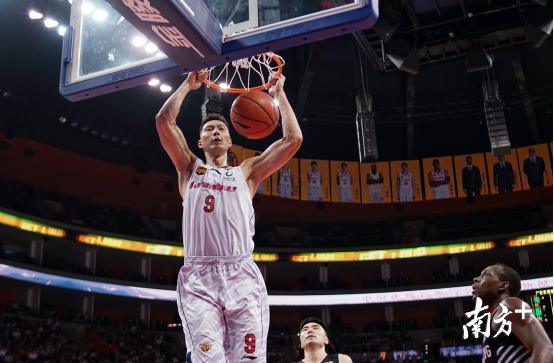 步行者碾压太阳，易建联状态火热