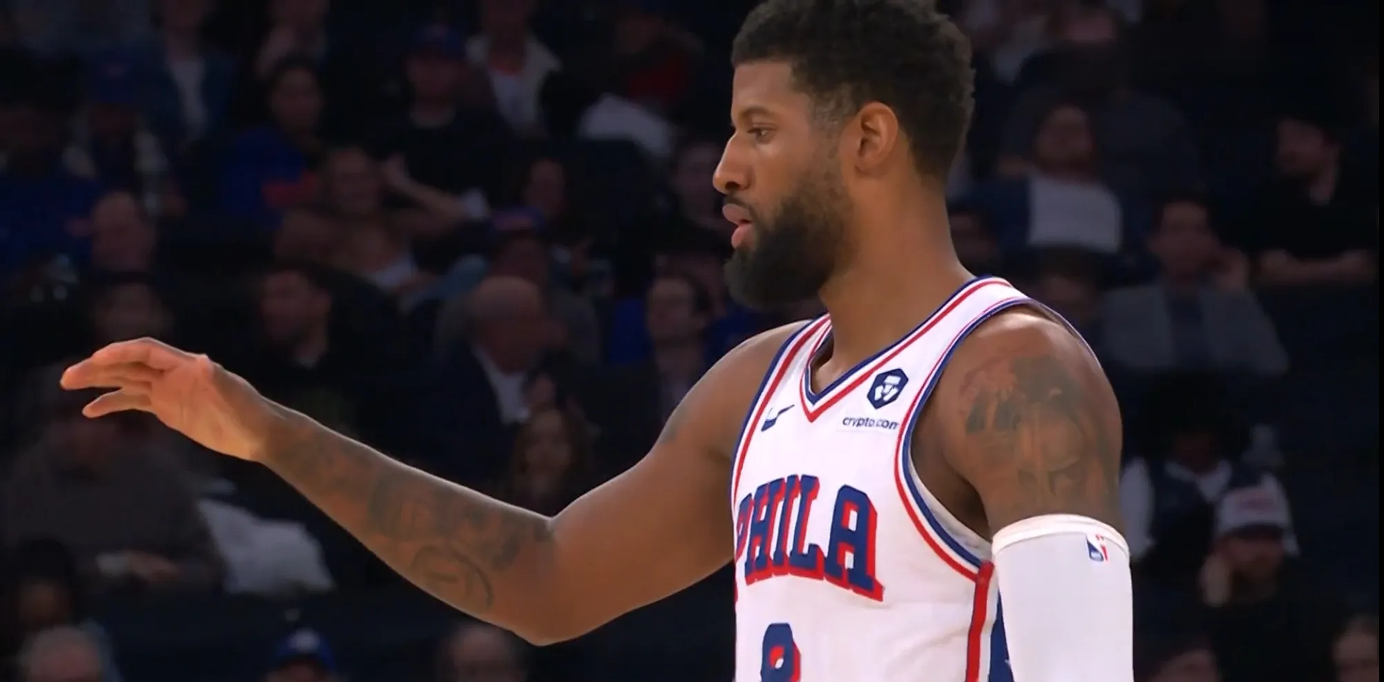 尼克斯逆转辽宁队,乔治扛起全队 尼克斯逆转辽宁队,乔治扛起全队