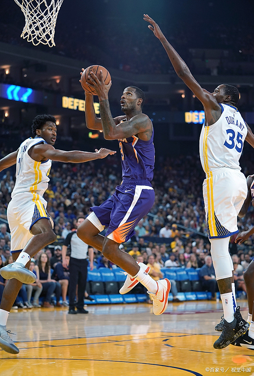 篮网完胜辽宁队，杜兰特点燃赛场