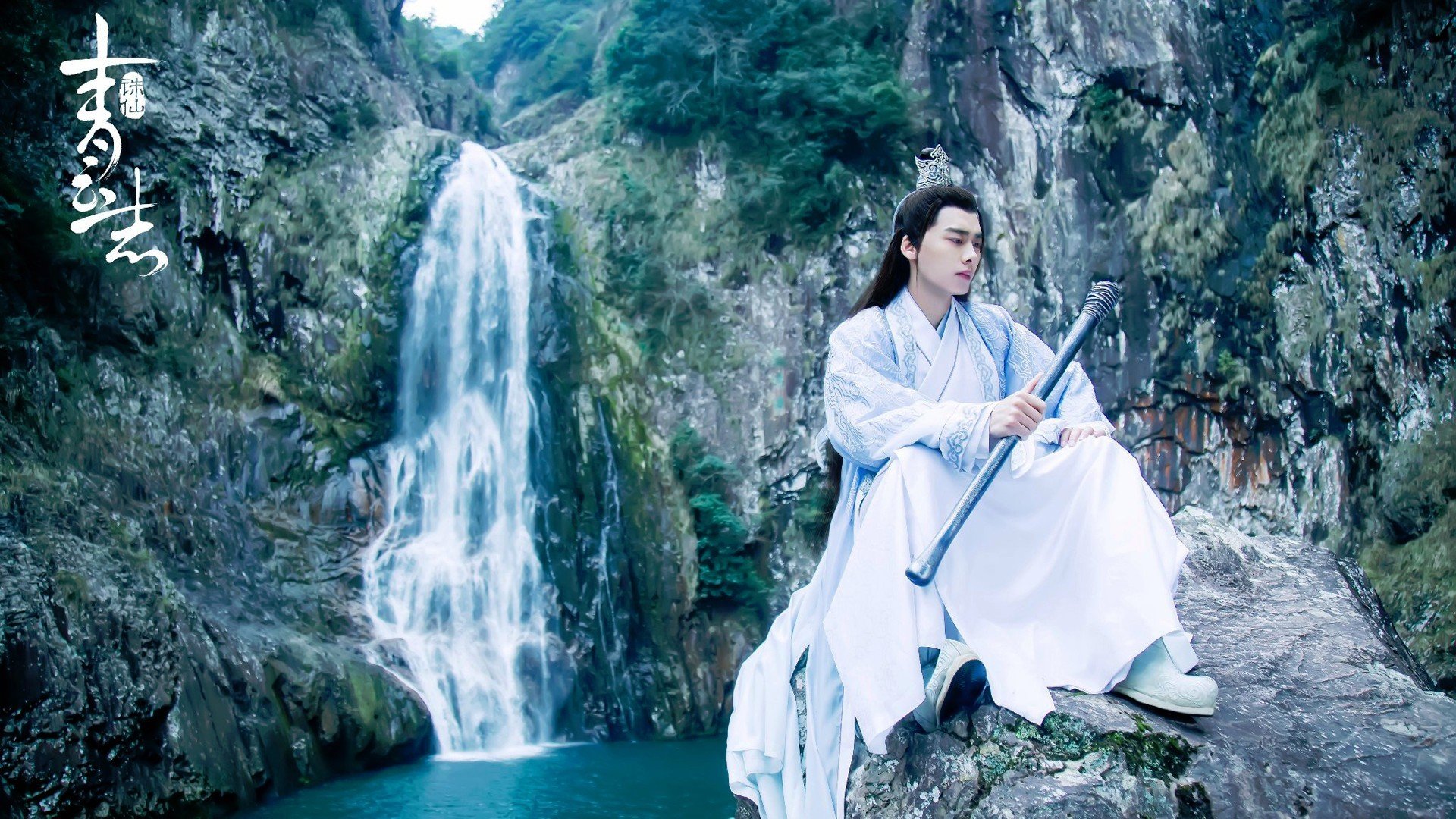 足球的双重镜像,一场加时赛的鏖战,与一本教科书的神韵