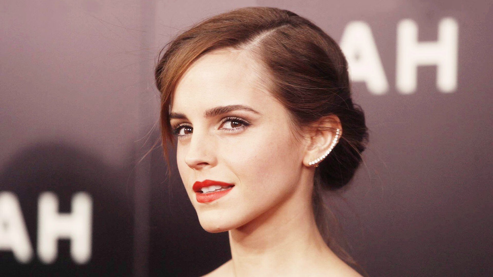 一剑封喉，伊萨克弑旧主完成自我救赎，丹麦气走冰岛保留出线火种